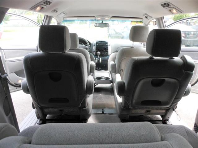 Toyota Sienna 2008 photo 5