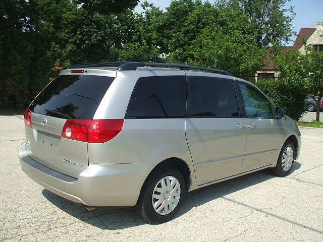 Toyota Sienna SR5 Sport Edition MiniVan