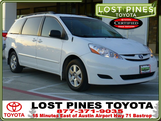 Toyota Sienna 2008 photo 1