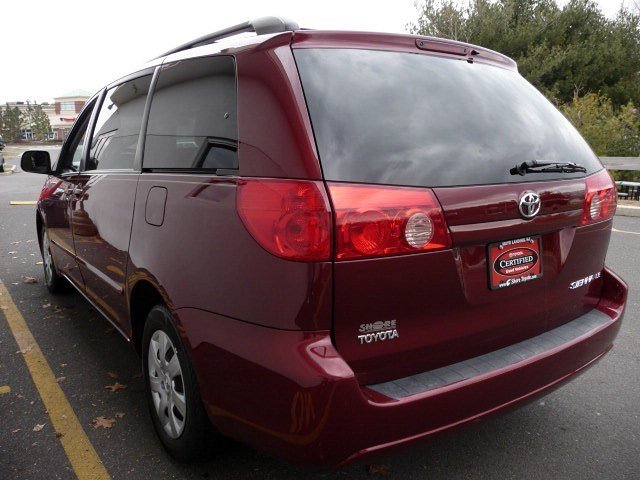 Toyota Sienna 2008 photo 1