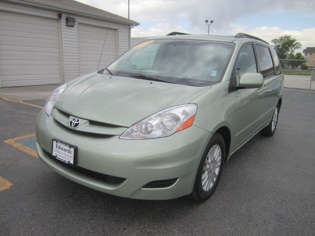 Toyota Sienna Eddie Bauer 4x4 Unspecified