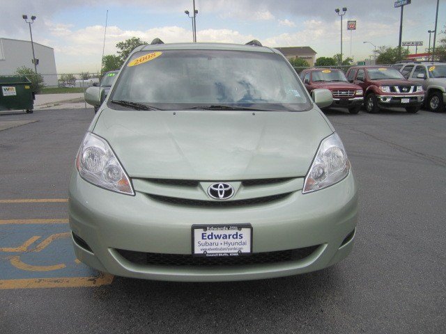 Toyota Sienna 2008 photo 5