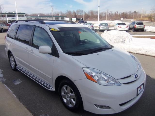 Toyota Sienna Eddie Bauer 4x4 Unspecified