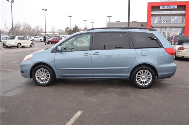 Toyota Sienna Eddie Bauer 4x4 Unspecified