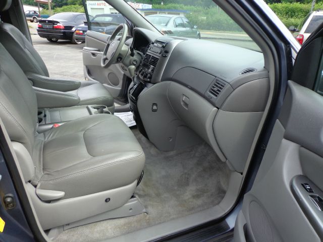 Toyota Sienna 2008 photo 12