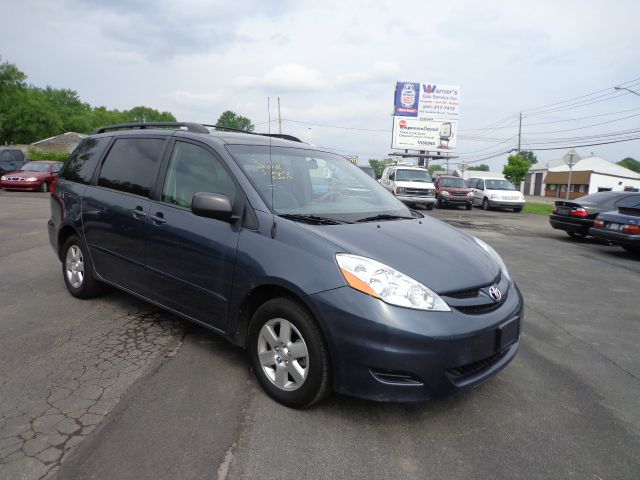 Toyota Sienna 2008 photo 16