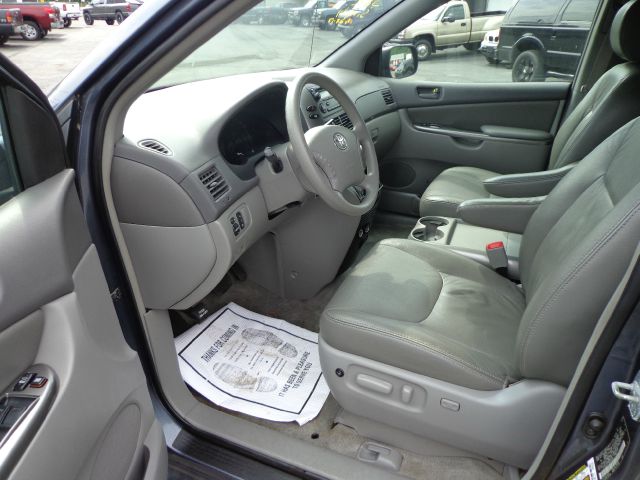 Toyota Sienna 2008 photo 8