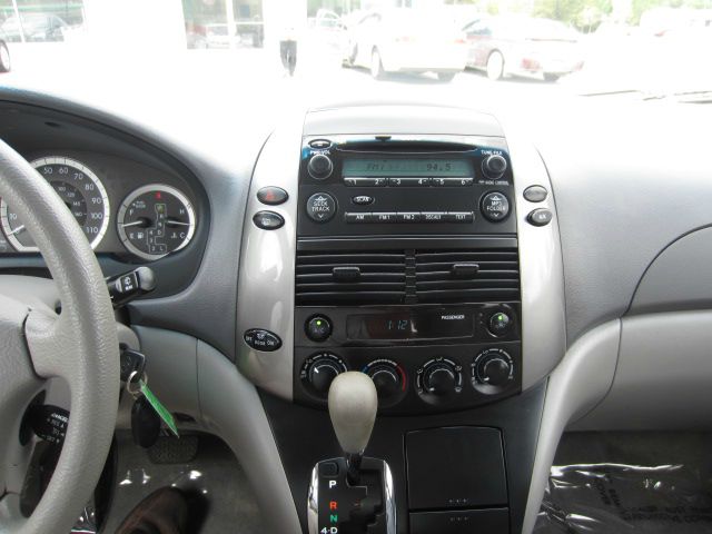 Toyota Sienna 2008 photo 7