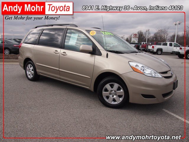 Toyota Sienna 2008 photo 3