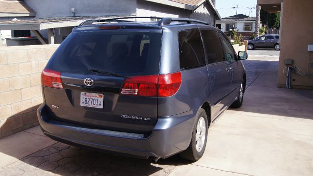 Toyota Sienna 2008 photo 12