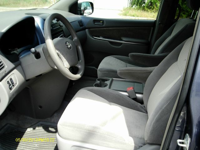 Toyota Sienna 2008 photo 6