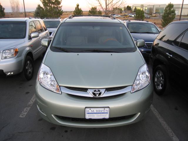 Toyota Sienna 2009 photo 3