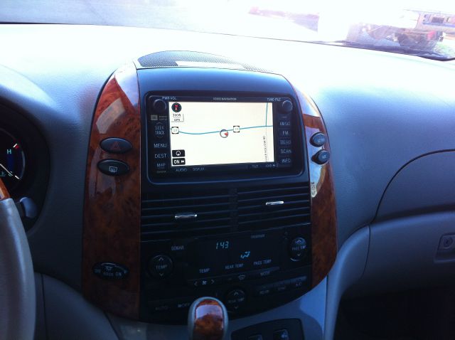 Toyota Sienna 2009 photo 2