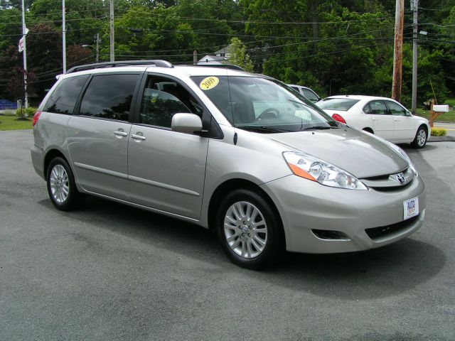 Toyota Sienna GT Black Leather MiniVan