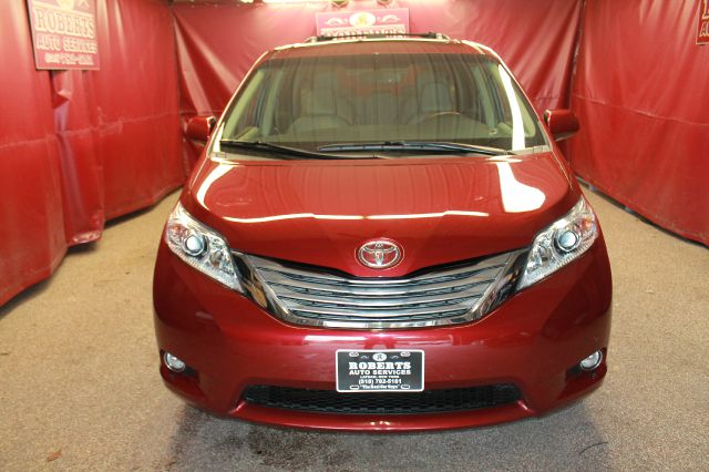 Toyota Sienna 4dr Wgn Auto Grand Touring MiniVan