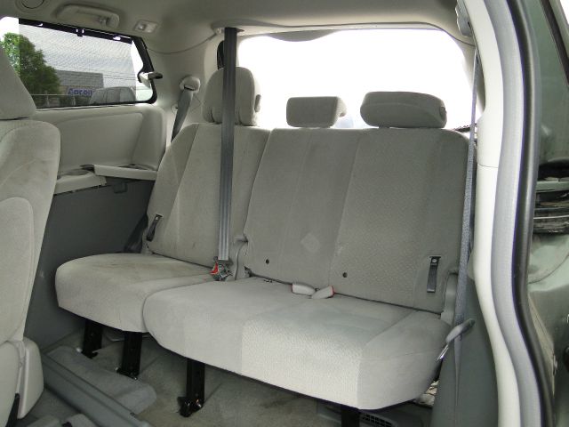 Toyota Sienna 2013 photo 52