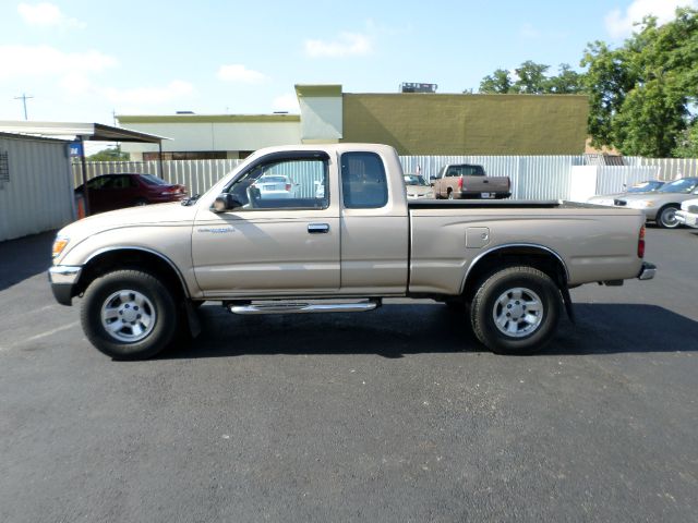 Toyota Tacoma 1996 photo 2