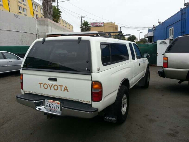 Toyota Tacoma 1996 photo 1