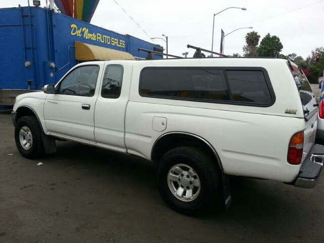 Toyota Tacoma 1996 photo 6