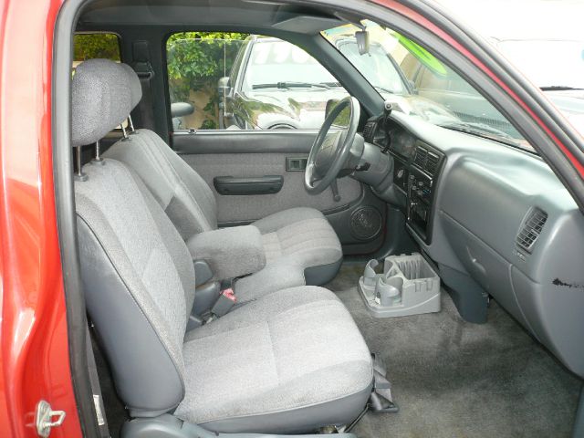 Toyota Tacoma 1996 photo 3