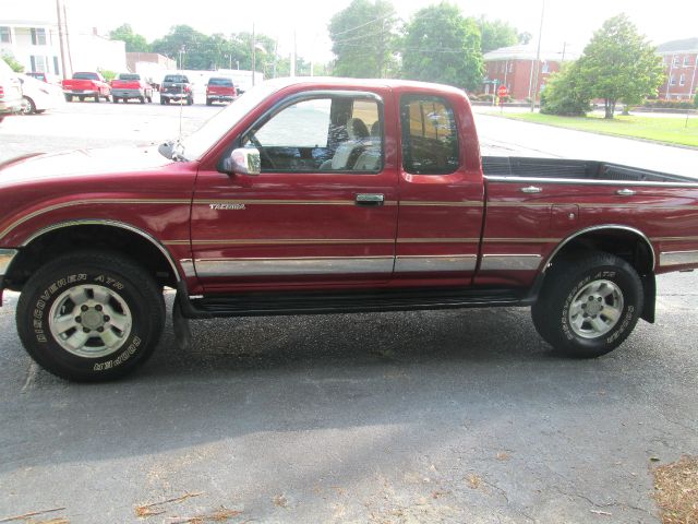 Toyota Tacoma 1996 photo 2