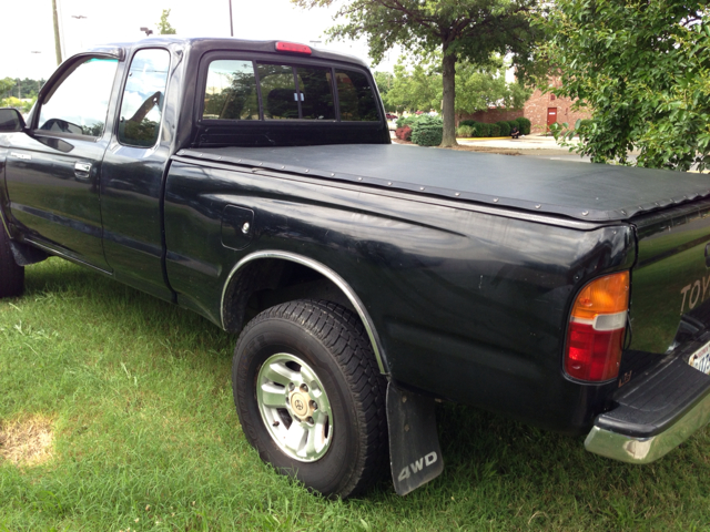 Toyota Tacoma 1997 photo 2