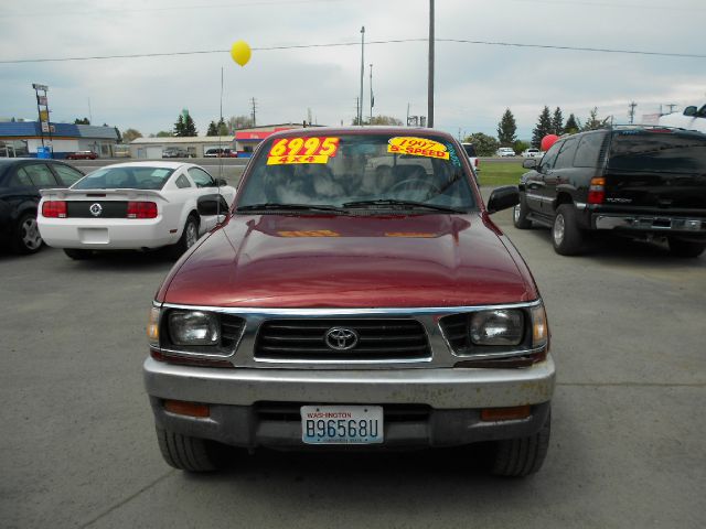 Toyota Tacoma LT Pickup 4D 6 1/2 Ft Pickup Truck