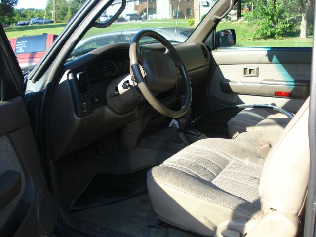 Toyota Tacoma 1997 photo 3