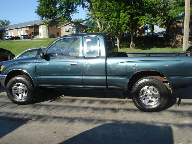 Toyota Tacoma 1997 photo 4