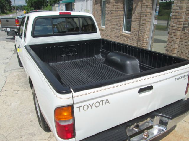 Toyota Tacoma FX4 Super Crew 4x4 Pickup Truck