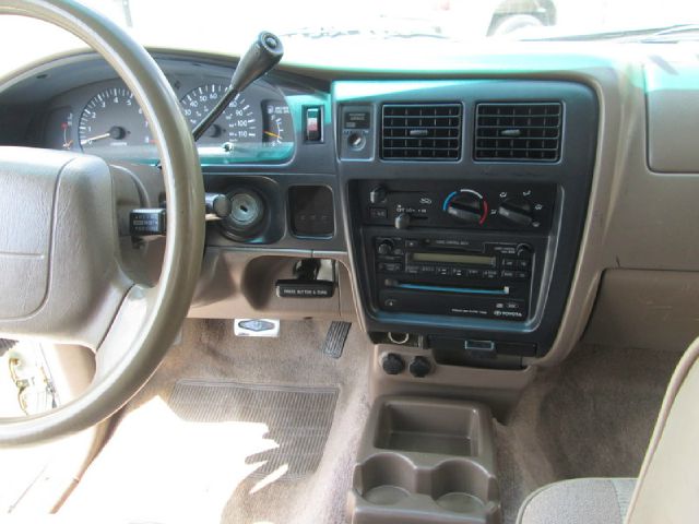 Toyota Tacoma 1998 photo 5