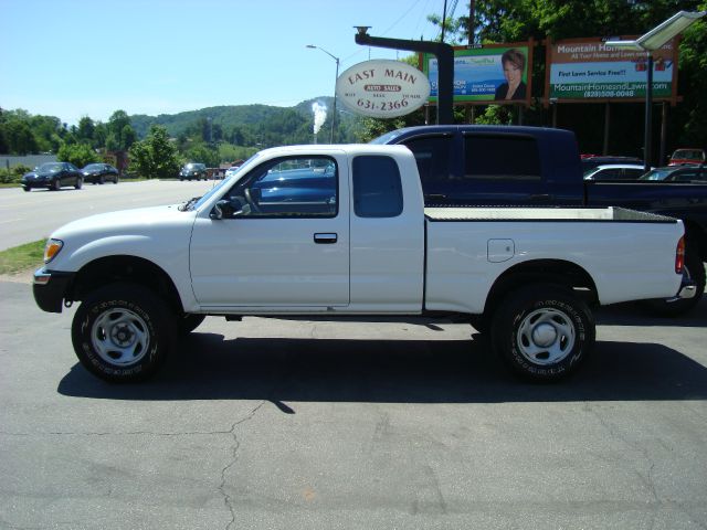 Toyota Tacoma 1998 photo 3