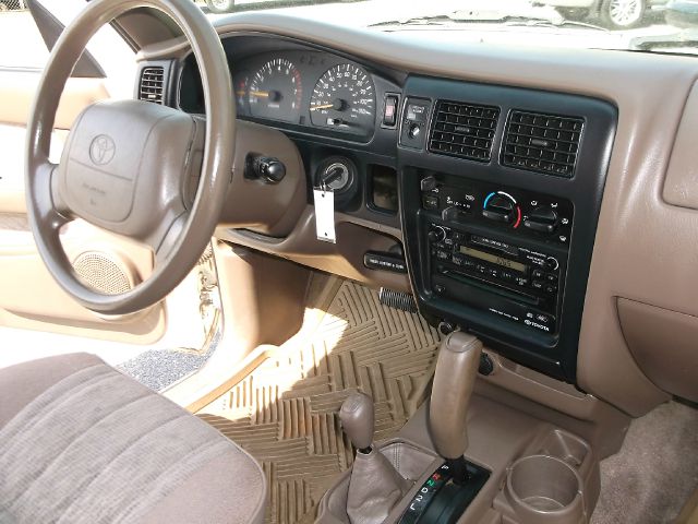 Toyota Tacoma 1998 photo 4