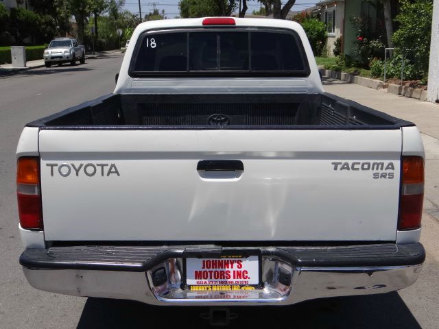 Toyota Tacoma 1998 photo 2