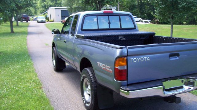 Toyota Tacoma 1998 photo 3