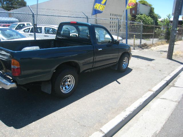 Toyota Tacoma 1998 photo 2