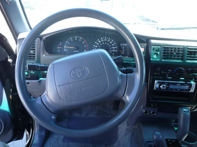 Toyota Tacoma 1999 photo 8