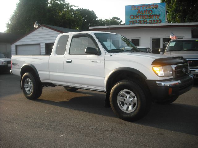 Toyota Tacoma AWD SL Pickup Truck