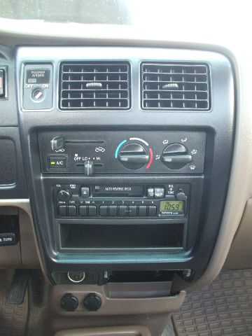 Toyota Tacoma 1999 photo 7