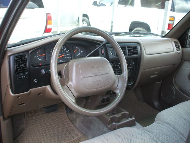 Toyota Tacoma 1999 photo 9