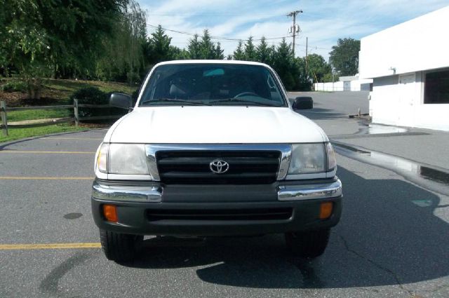 Toyota Tacoma 1999 photo 2