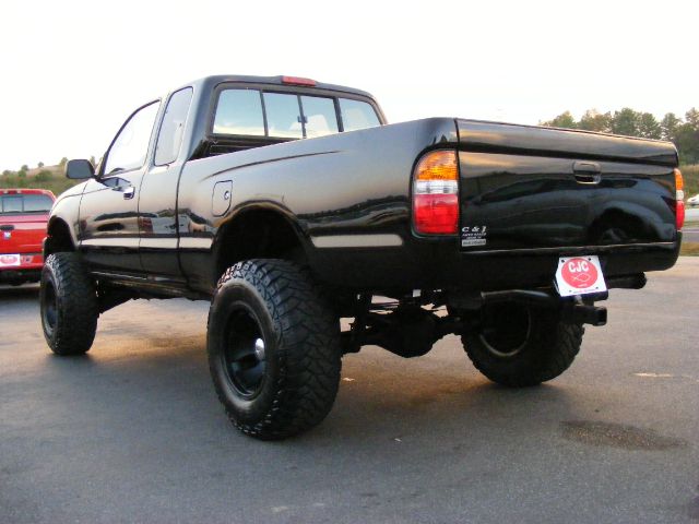 Toyota Tacoma 1999 photo 2