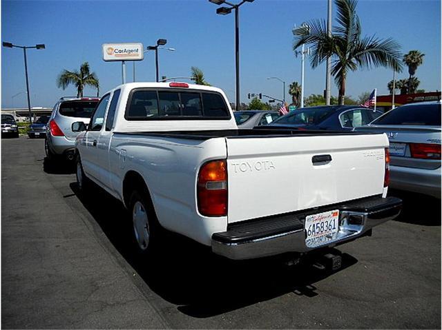 Toyota Tacoma 1999 photo 2