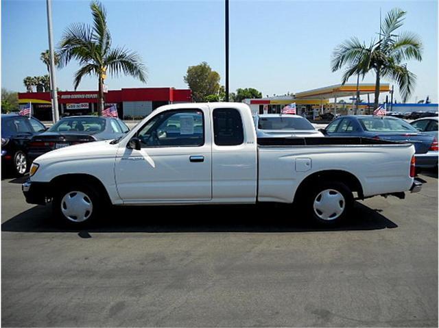 Toyota Tacoma 1999 photo 9