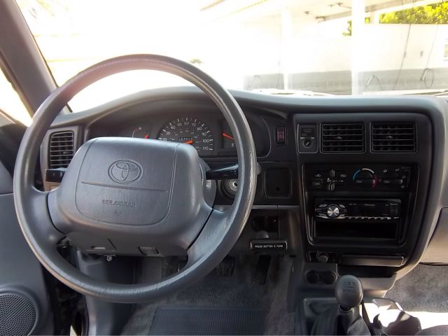 Toyota Tacoma 1999 photo 4