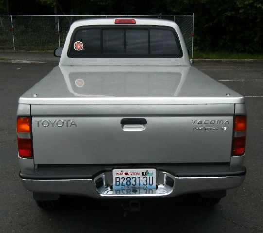 Toyota Tacoma 2000 photo 9