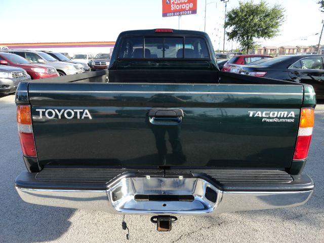 Toyota Tacoma 2000 photo 1