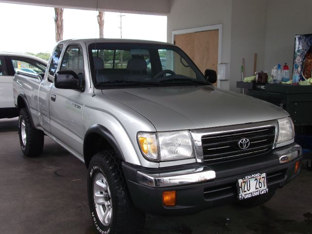 Toyota Tacoma 2000 photo 1