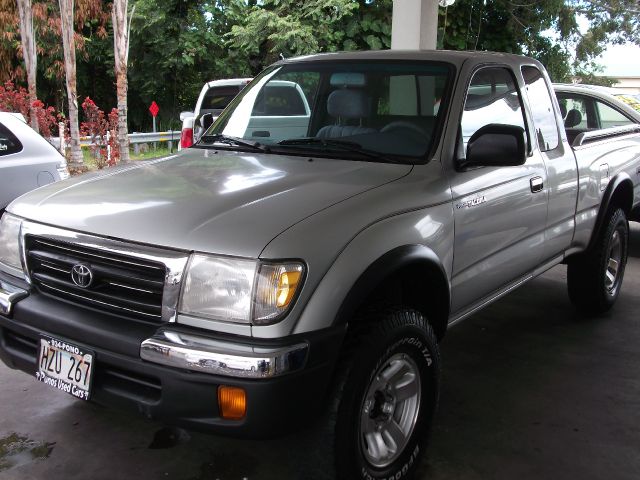 Toyota Tacoma 2000 photo 3