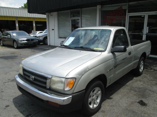 Toyota Tacoma ES 2.4L AUTO Pickup Truck